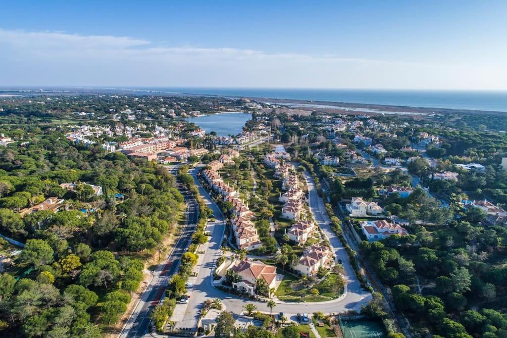 Moradia Geminada Com 2 Quartos Quinta Do Lago Exterior photo